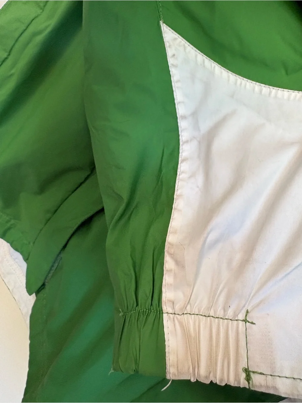 Columbia Women’s Green White Lightweight Hooded Waterproof Nylon Rain Jacket SzM